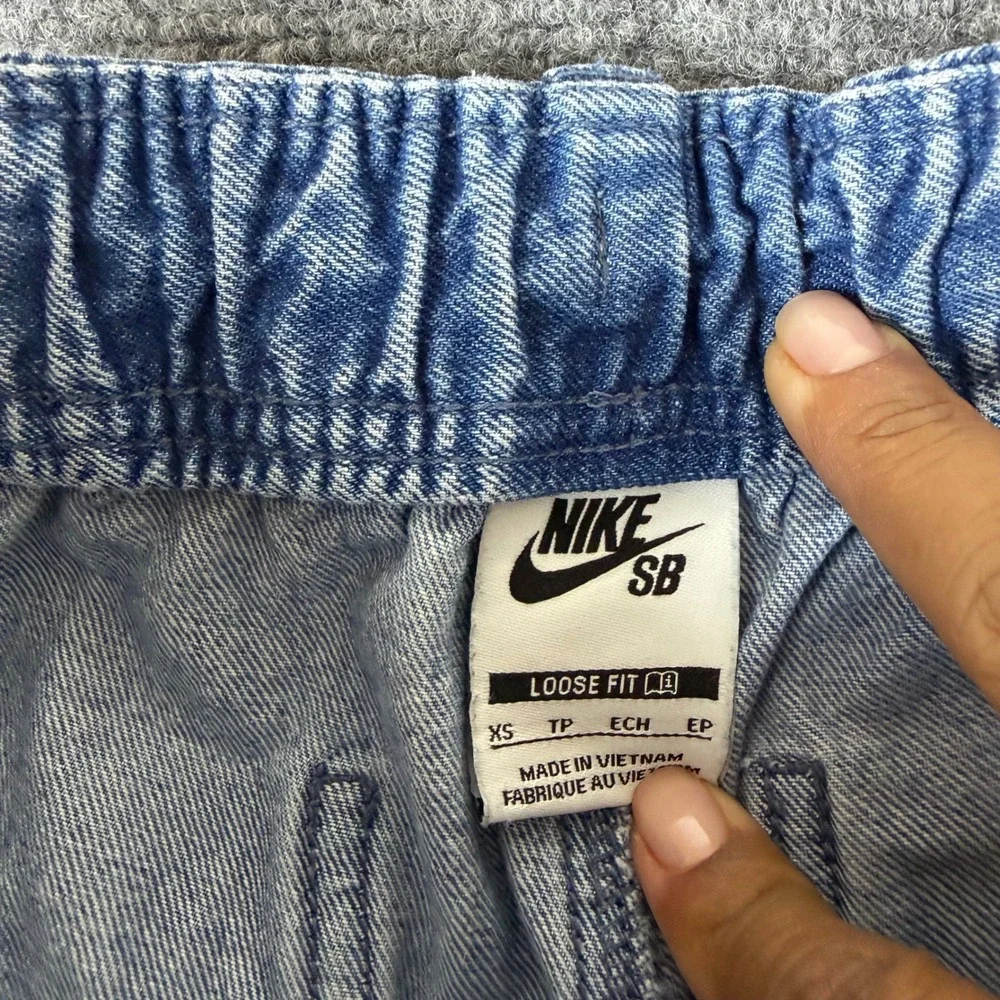 Nike SB Loose Fit Skate Pants Medium Wash Blue Denim Carpenter Jeans Mens XS